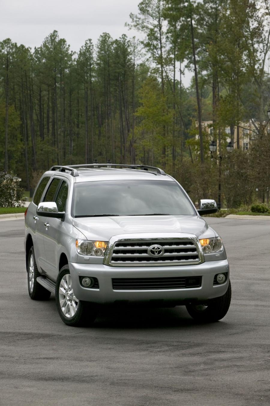  Toyota Sequoia 2007 года  (фото 27 из 66)